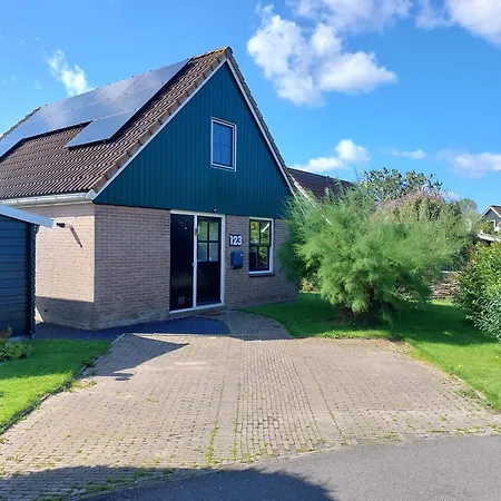 't Zyper Eilant 123 * Oudesluis (North Holland)